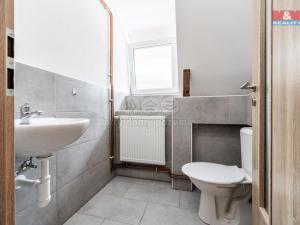 Prodej činžovního domu, Studená, nám. Sv. J. Nepomuckého, 229 m2