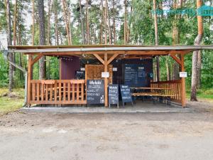 Prodej restaurace, Doksy, 196 m2