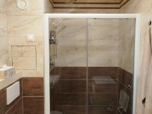 Pronájem bytu 2+kk, Karlovy Vary - Stará Role, Karlovarská, 36 m2