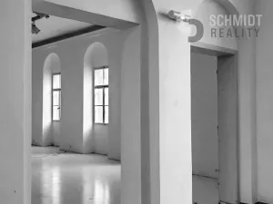 Prodej komerční nemovitosti, Mikulov, Purkyňova, 1361 m2