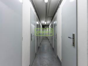 Prodej garážového stání, Praha, náměstí Přátelství, 12 m2