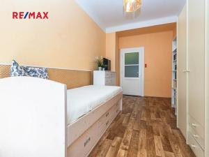 Pronájem bytu 2+kk, Praha - Košíře, Vrchlického, 55 m2