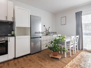 Prodej bytu 2+kk, Jesenice, Cedrová, 66 m2