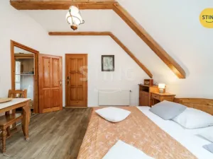 Prodej ubytování, Štramberk, Náměstí, 2230 m2