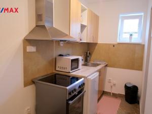 Pronájem bytu 1+kk, Hradec Králové - Nový Hradec Králové, Pod Zámečkem, 40 m2