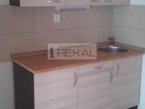 Pronájem bytu 2+kk, Praha - Smíchov, Kmochova, 48 m2