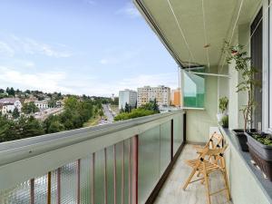 Prodej bytu 3+1, Praha - Řepy, Nevanova, 70 m2