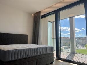 Pronájem bytu 2+kk, Praha - Bubeneč, Vítězné náměstí, 64 m2