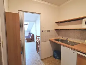Pronájem bytu 1+kk, Praha - Smíchov, Grafická, 22 m2