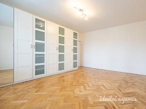 Pronájem bytu 2+1, Praha - Vršovice, náměstí Svatopluka Čecha, 58 m2