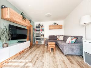Pronájem bytu 2+kk, Praha - Troja, Vřesová, 50 m2