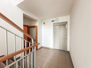Pronájem bytu 2+kk, Praha - Troja, Vřesová, 50 m2