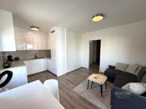 Pronájem bytu 2+kk, Praha - Modřany, Zlochova, 54 m2