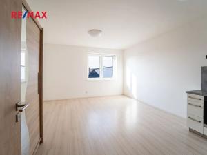 Pronájem bytu 1+kk, Beroun, Vinařská, 33 m2