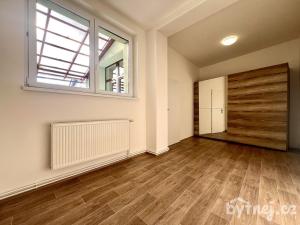 Pronájem bytu 2+kk, Olomouc - Hodolany, Rejskova, 43 m2