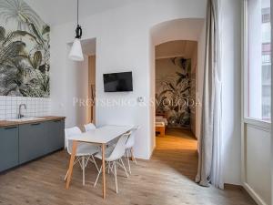 Prodej kanceláře, Praha - Karlín, Prvního pluku, 63 m2