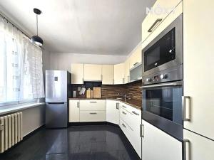 Pronájem bytu 3+1, Přelouč, náměstí 17. listopadu, 81 m2