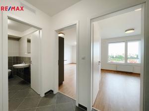 Pronájem bytu 2+kk, Praha - Ruzyně, Drnovská, 55 m2