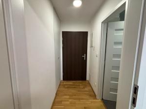 Pronájem bytu 1+kk, Praha - Smíchov, Kotevní, 22 m2