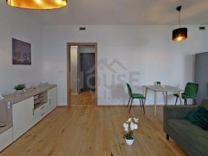 Pronájem bytu 2+kk, Praha - Karlín, Sokolova, 60 m2