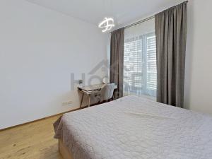 Pronájem bytu 2+kk, Praha - Karlín, Sokolova, 60 m2