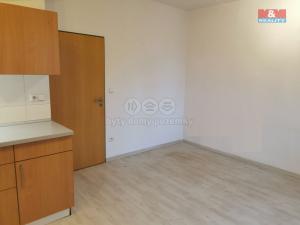 Pronájem bytu 1+kk, Dolní Kounice, nám. Míru, 25 m2