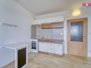 Prodej bytu 1+kk, Plzeň - Bolevec, Komenského, 26 m2