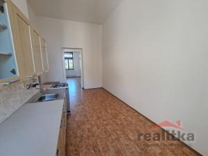 Pronájem bytu 1+1, Opava - Předměstí, Nádražní okruh, 45 m2