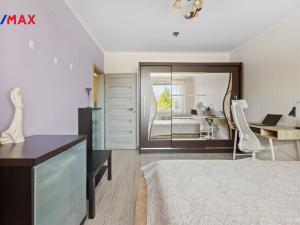 Prodej bytu 3+1, Karlovy Vary - Rybáře, Chomutovská, 60 m2