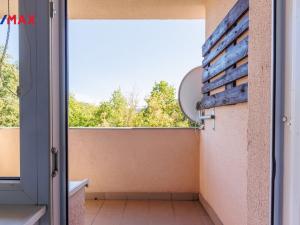 Prodej bytu 3+1, Karlovy Vary - Rybáře, Chomutovská, 60 m2