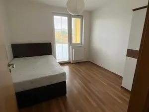Pronájem bytu 3+kk, Praha, Břežanská, 78 m2