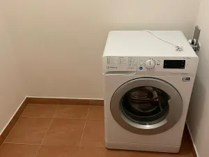 Pronájem bytu 3+kk, Praha, Břežanská, 78 m2