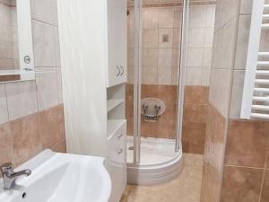 Pronájem bytu 2+1, Cheb, Přátelství, 60 m2
