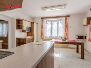 Prodej rodinného domu, Lužná, Školská, 151 m2