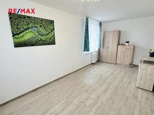 Pronájem bytu 3+kk, Kladno, Litevská, 72 m2