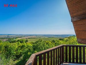 Prodej rodinného domu, Vinařice, 494 m2