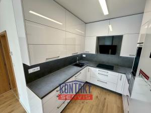 Pronájem bytu 2+kk, České Budějovice, Vrbenská, 72 m2