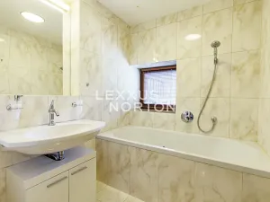 Pronájem bytu 2+kk, Praha - Břevnov, Šermířská, 61 m2