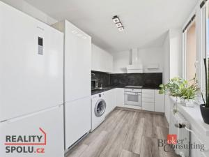 Prodej bytu 2+1, Znojmo, Pražská sídl., 53 m2