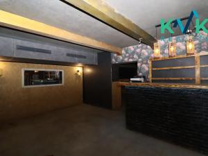 Prodej obchodního prostoru, Karlovy Vary, Vítězná, 100 m2