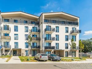 Prodej bytu 3+kk, Slaný, U Benaru, 90 m2