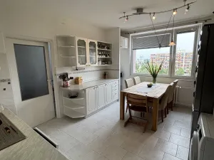 Pronájem bytu 3+1, Hradec Králové - Nový Hradec Králové, třída Edvarda Beneše, 88 m2