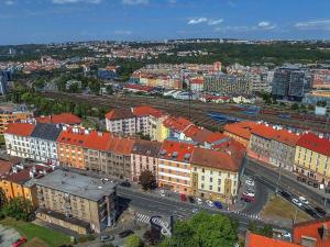 Prodej obchodního prostoru, Praha - Vysočany, Novovysočanská, 222 m2