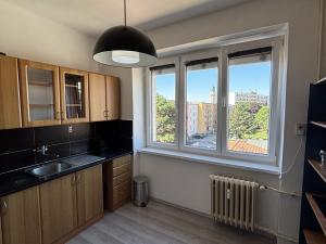 Pronájem bytu 2+1, Hradec Králové, Chelčického, 55 m2