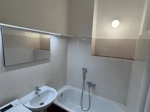 Pronájem bytu 2+1, Hradec Králové - Pražské Předměstí, Chelčického, 55 m2