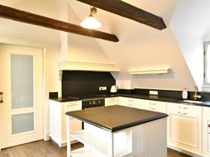 Pronájem bytu 2+kk, Praha - Hradčany, Nový Svět, 68 m2