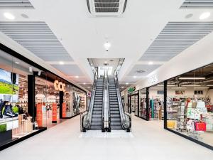 Prodej obchodního prostoru, Vsetín, 67 m2