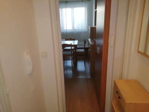Pronájem bytu 1+kk, Brno, V Újezdech, 25 m2