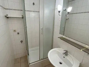 Pronájem bytu 1+1, Praha - Záběhlice, Bramboříková, 39 m2
