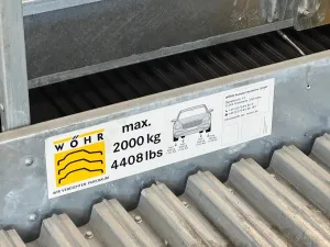 Pronájem garážového stání, Praha - Libeň, Primátorská, 2590 m2